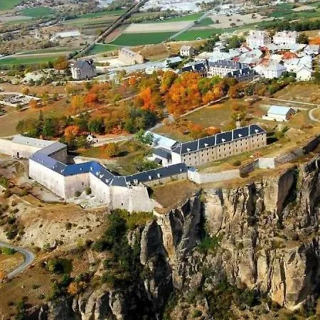 Holiday home Corps De Garde De La Roche Mont-Dauphin