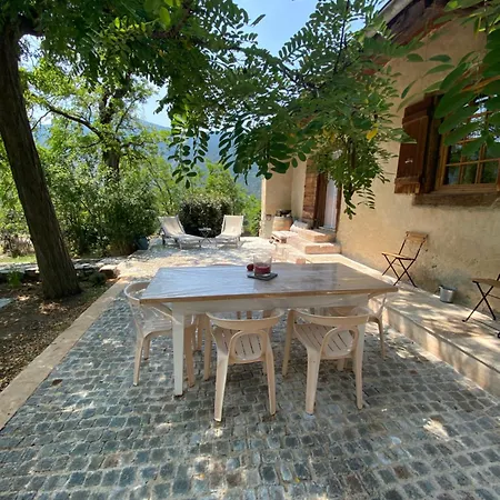 Holiday home Corps De Garde De La Roche Mont-Dauphin